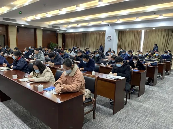 以人为本是江苏尊龙凯时人生就是搏集团的人力资源战略